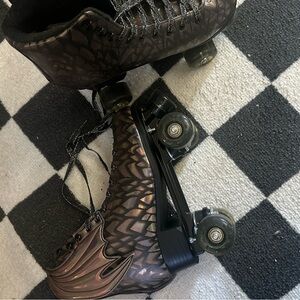 Wing roller skates size 11